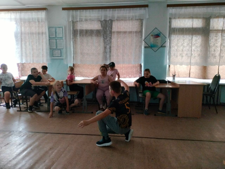лагерь.